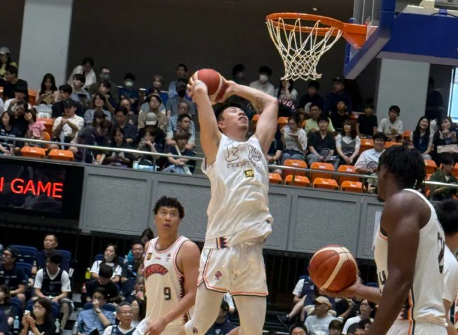 九游网页客户端-法甲今晚走向成谜,深圳男篮手感冰凉,引发热议,轮换策略成焦点(披荆斩棘总决赛完整版)