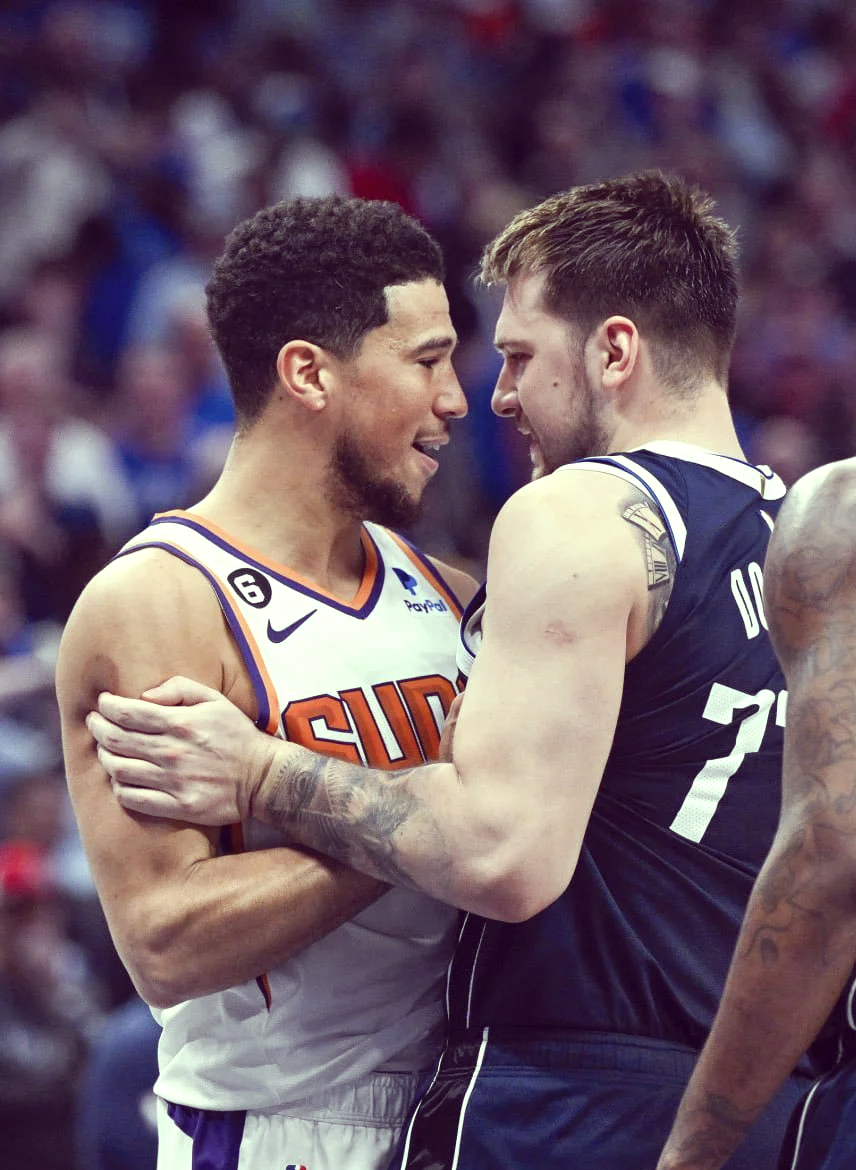 九游网页平台-赛后NBA总决赛焦点战,达拉斯独行侠扳平良机,压力陡增,身体对抗强度拉满的简单介绍