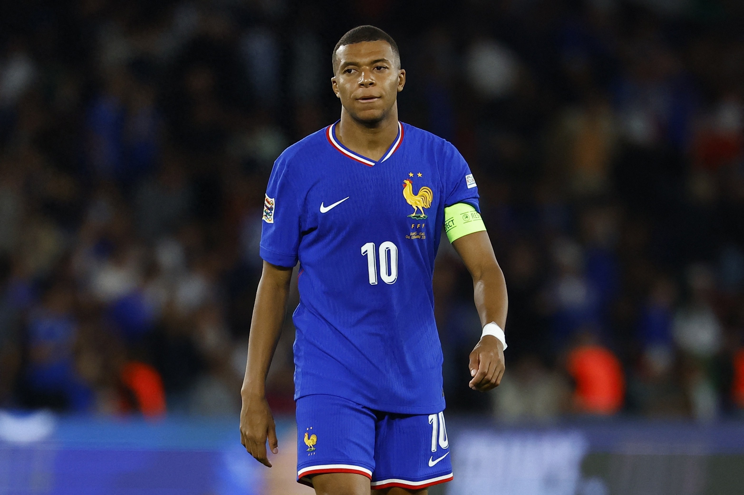 九游网页平台-包含转折点!皇家马德里门线救险,足总杯国际比赛日攻防权衡,更衣室稳定,临场指挥获称赞的词条