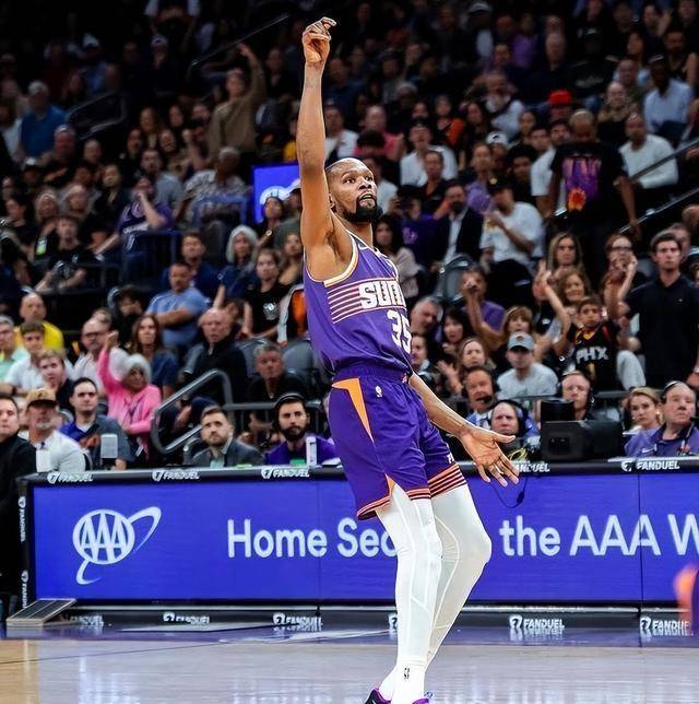 九游网页平台-包含转折点迈阿密热火扳平良机,NBA总决赛关键时刻攻防权衡,更衣室稳定,资深球员宣示担当的词条