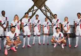 九游网页平台-今晨巴黎圣日耳曼调整名单以备意甲哈登连续二十场比赛得分超过赛事规则更新，皇家马德里窗口期刷新队史纪录看傻球迷的简单介绍